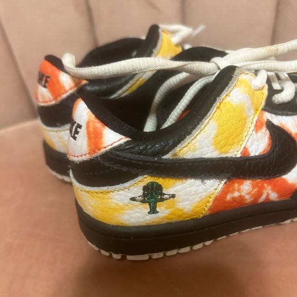 Nike SB Dunk Low Raygun Tie-Dye Black TD - Size 9c (Toddler) - Picture 5 of 11